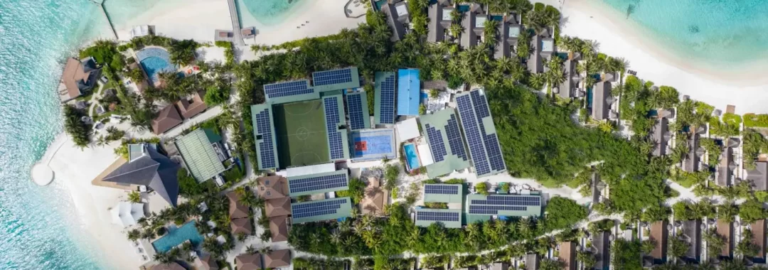 Descubre cómo nuestras soluciones de energía solar y baterías de respaldo en México y California garantizan una autonomía energética eficiente y sostenible para tu hogar o negocio