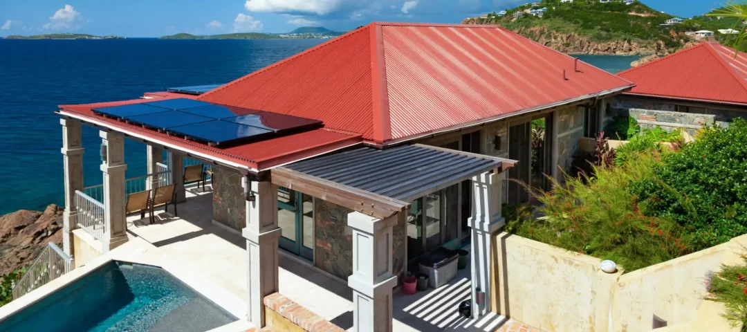 Descubre cómo nuestras soluciones de energía solar y baterías de respaldo en México y California garantizan una autonomía energética eficiente y sostenible para tu hogar o negocio